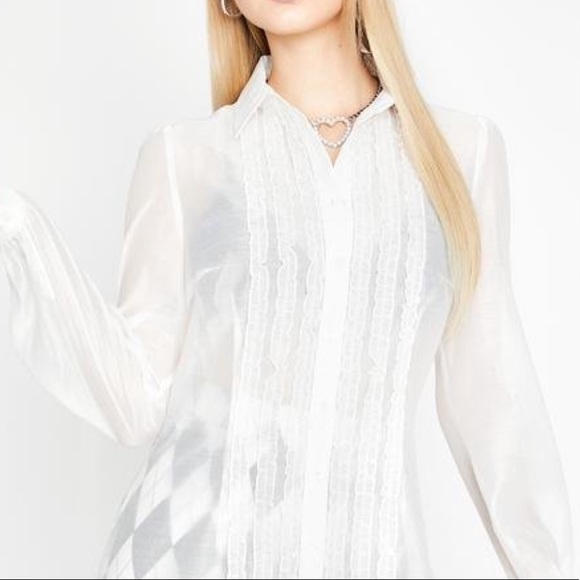 White sheer blouse with fabric with ruffles in the front - Picture 2 of 5